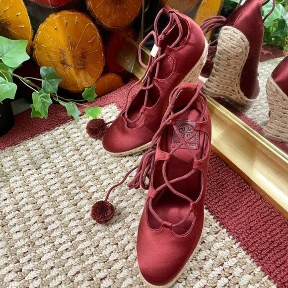 New Tory Burch Red Pompom-embellished Lace-up Satin Wedge Espadrilles Merlot 7 - Picture 4 of 16